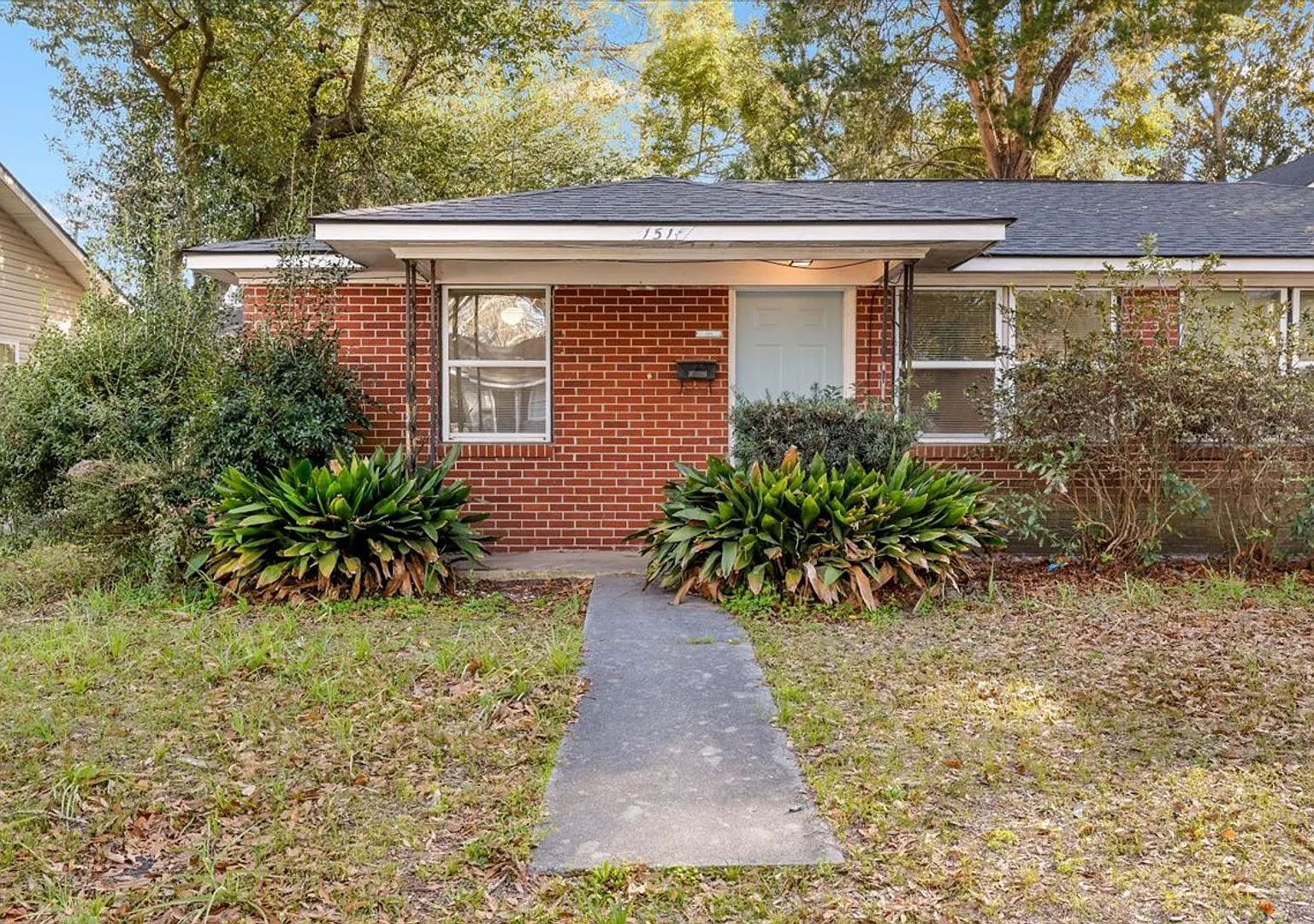Charming Brick Home with Spacious Backyard | 2BD/1BA in Savannah — Photo 4