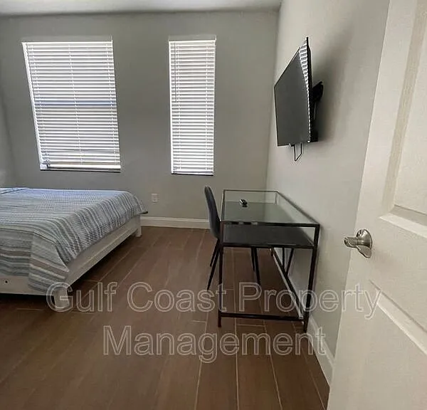681 Windermere Dr — Photo 14