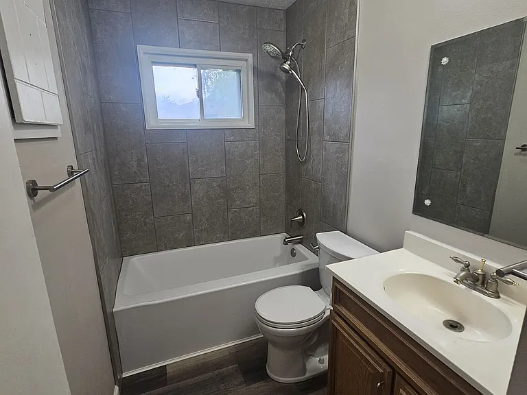 6234 S 140th Ave — Photo 9