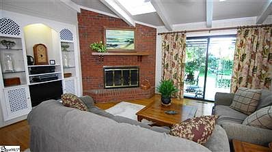 5th image of 221 Providence Sq