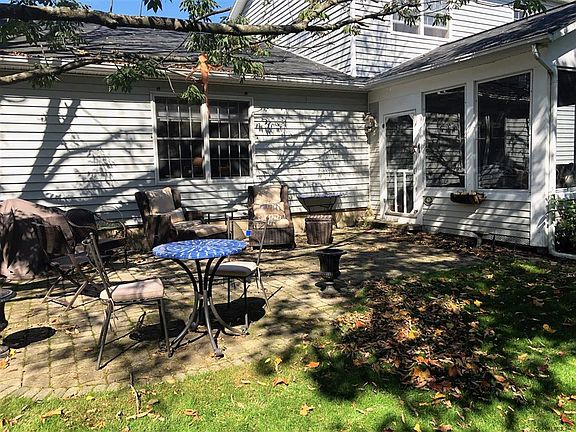 4th image of 13 Saxony St