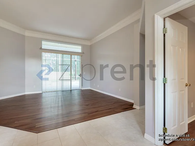 10443 Emerald Woods Ave — Photo 3