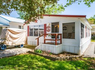 570 Flamingo Cir, Townsend, TN 37882