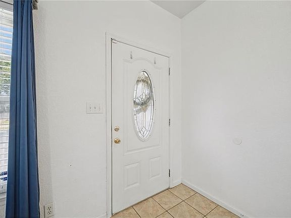 4th image of 1437 W 40th St
