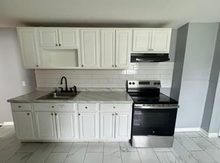 77 Hazel St APT 1R, New Haven, CT 06511