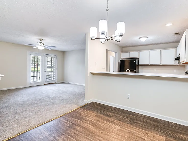 Burton Wyndfall Apartments — Photo 20