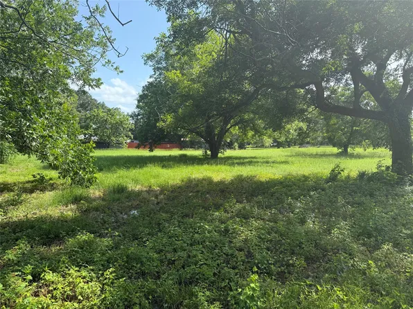 165 Lcr 461, Mexia, TX 76667