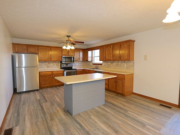 5th image of 52 Private Drive 235