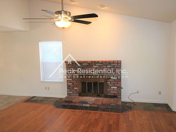4th image of 963 Santorini Ln