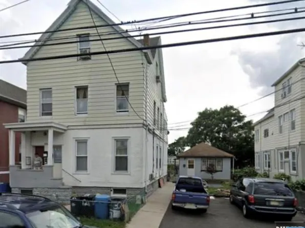 121-123 Manchester Ave, Paterson, NJ 07502