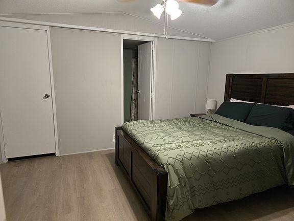 3rd image of 119 Cardinal St #119