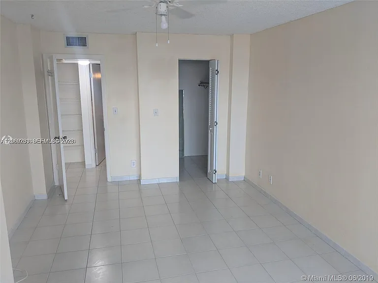 2741 Taft St #206 — Photo 7