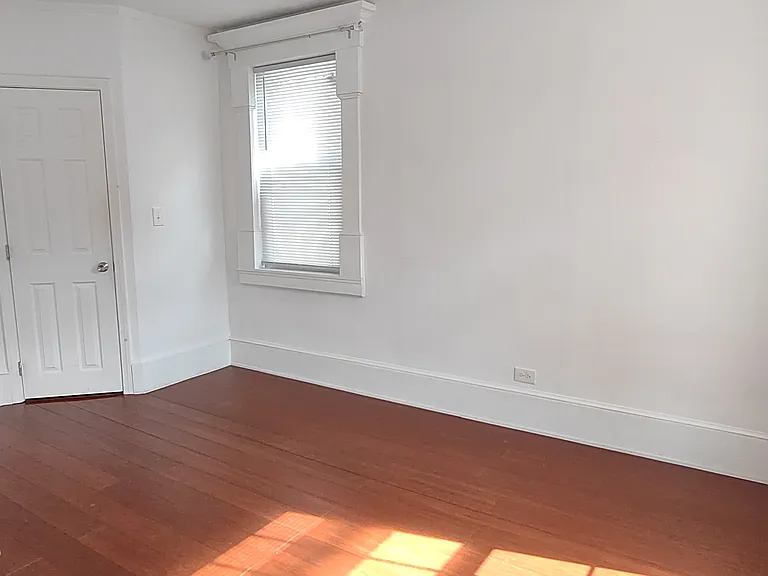 21 Ash St #1 — Photo 13
