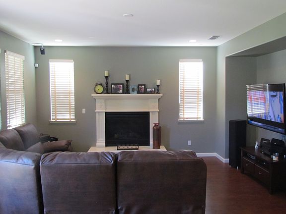 5th image of 1729 Sorenson Dr