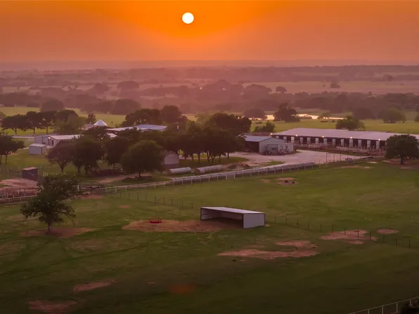 24183 S Us Highway 281, Hico, TX 76457