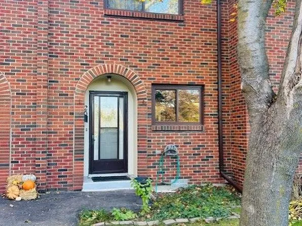 41 Rhonda Rd #20, Guelph, ON N1H 6H1