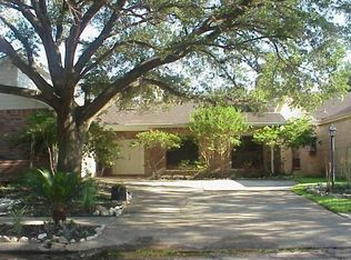 10311 Burgoyne Rd, Houston, TX 77042