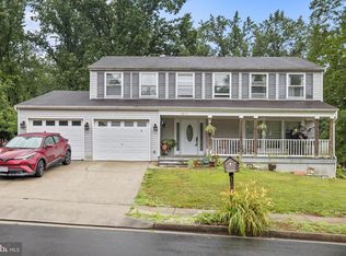 4051 Tarpon Ln, Woodbridge, VA 22193