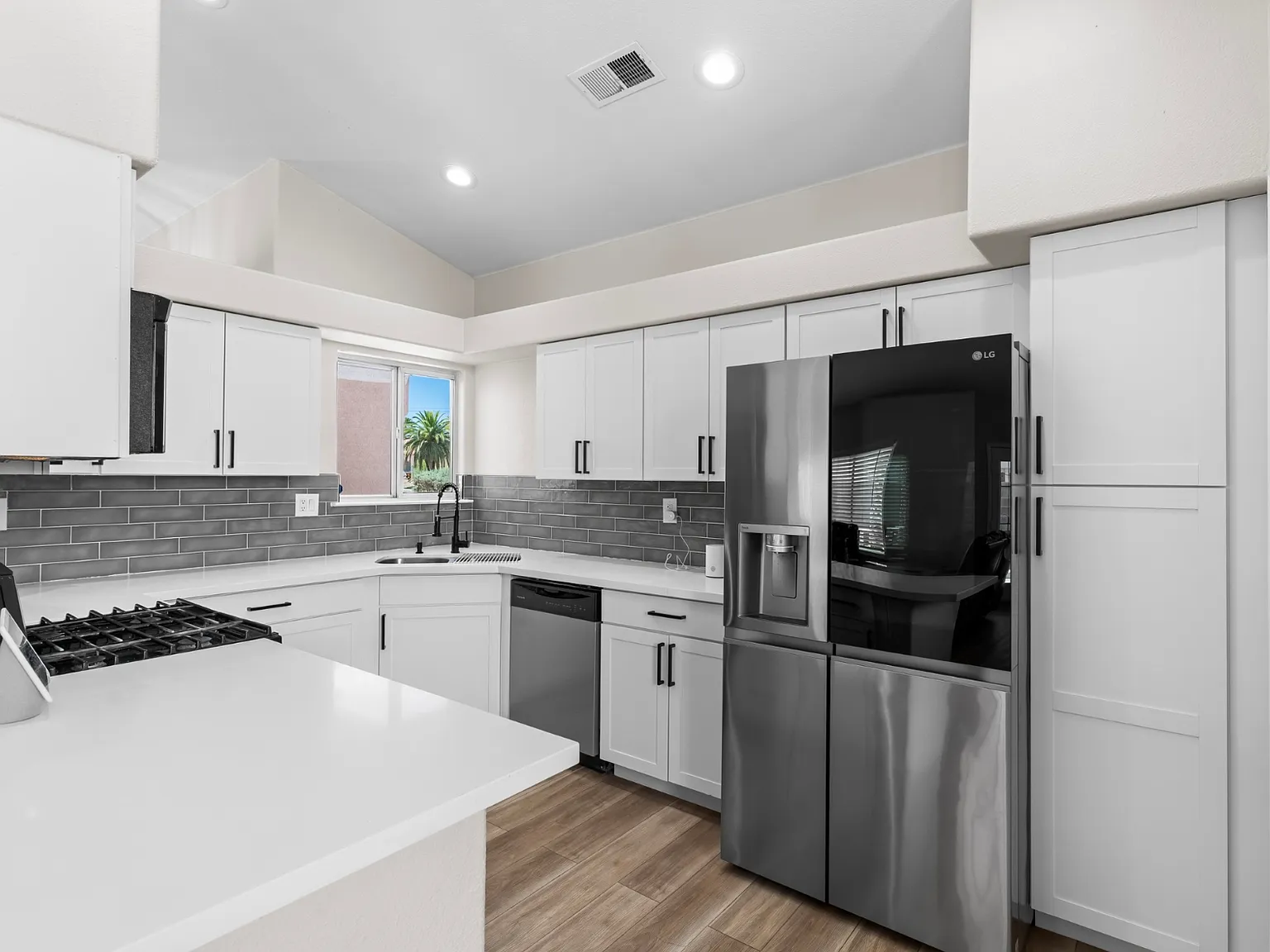 3 bed, 1532 sqft, $2,050 — Photo 3