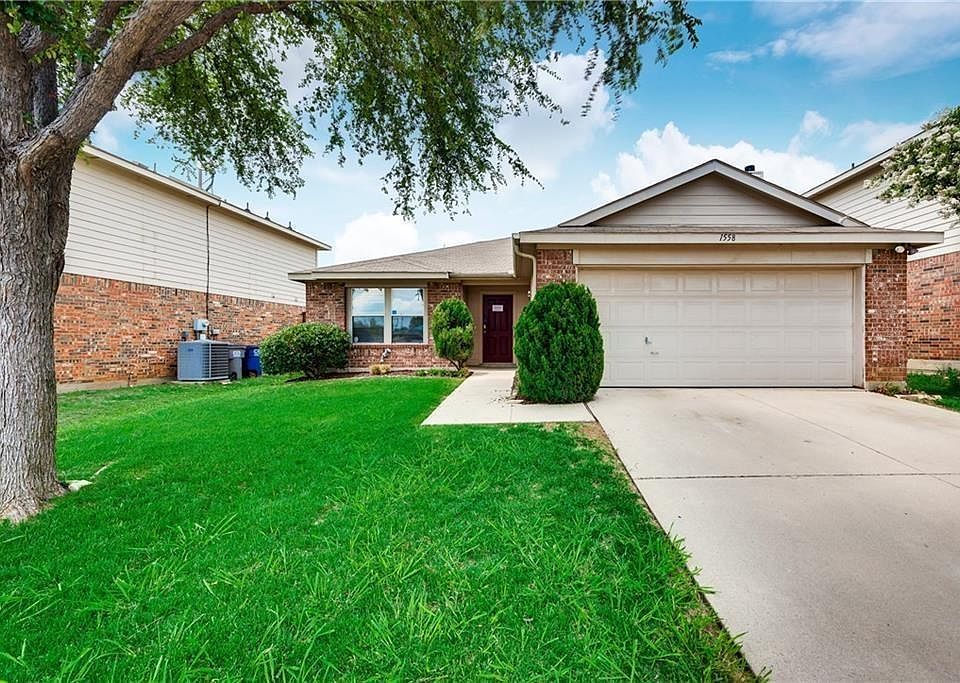 1st image of 1558 Crown View Dr