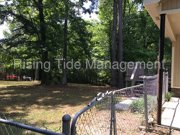 2nd image of 2757 Wood Dr NE