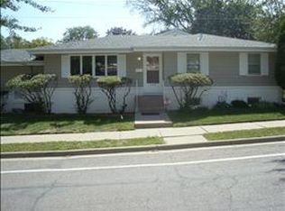 2530 Vincent Ave N, Minneapolis, MN 55411