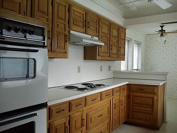 4th image of 6015 Blue Bay Dr