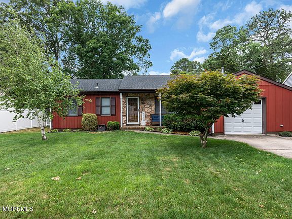 3rd image of 1207 Sylvania Avenue