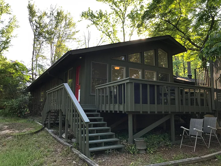 230 Cedar Pl — Photo 5