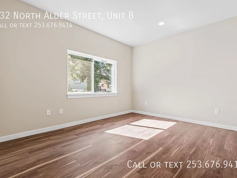 932 N Alder St #B — Photo 11
