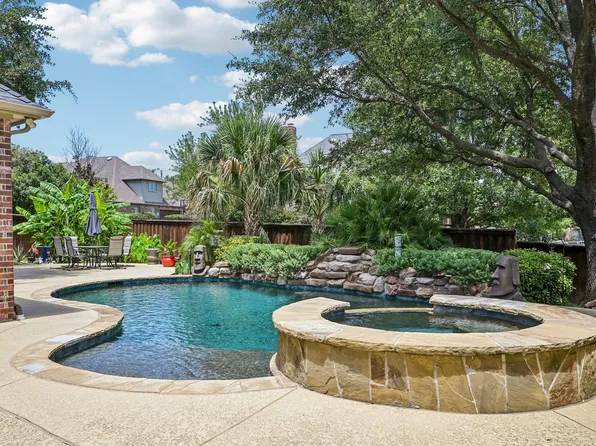 812 White Buffalo Ln, Heath, TX 75032