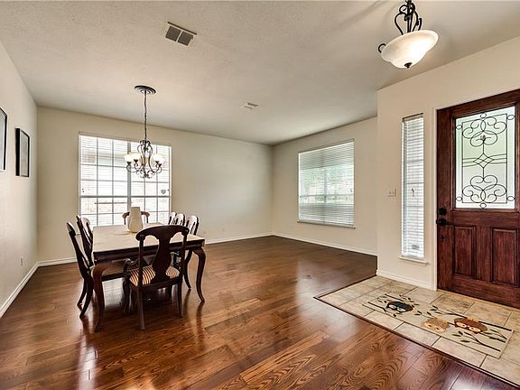 2nd image of 3524 Brewster Dr