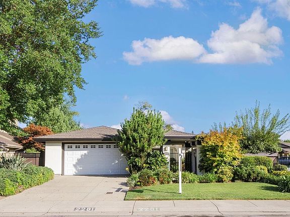 2nd image of 2281 Piccardo Cir