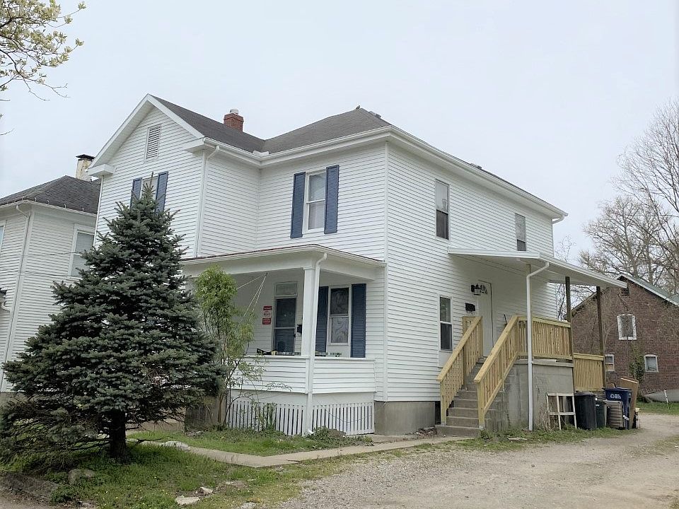 2nd image of 16 Montrose Ave #A