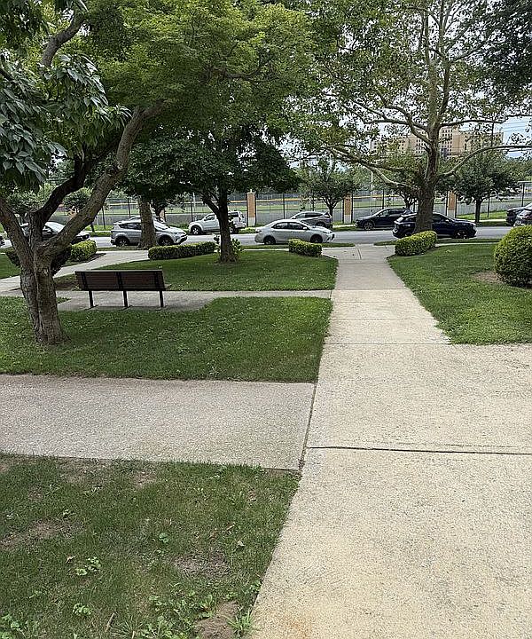 2nd image of 76-33 Commonwealth Blvd #1A