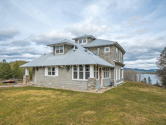 3rd image of 42994 S Loon Lake Rd