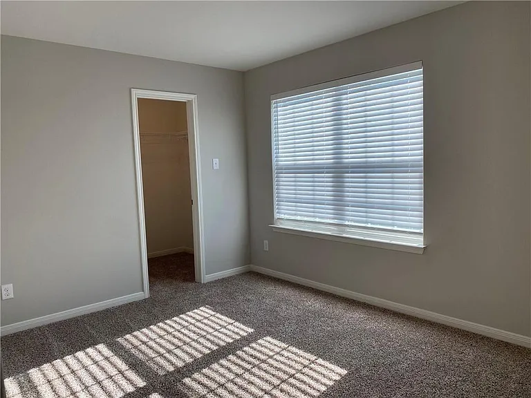 297 Mount Vernon Way — Photo 24