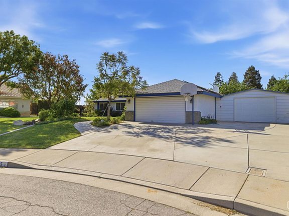 3rd image of 505 Orchid Dr