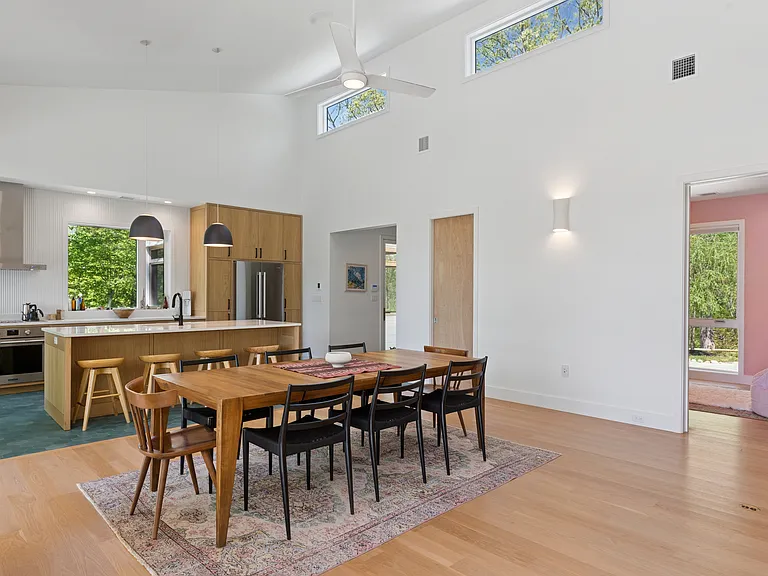 6710 Soundview Ave — Photo 15