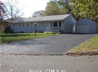 35 Crestview Ter, Wallingford, CT 06492
