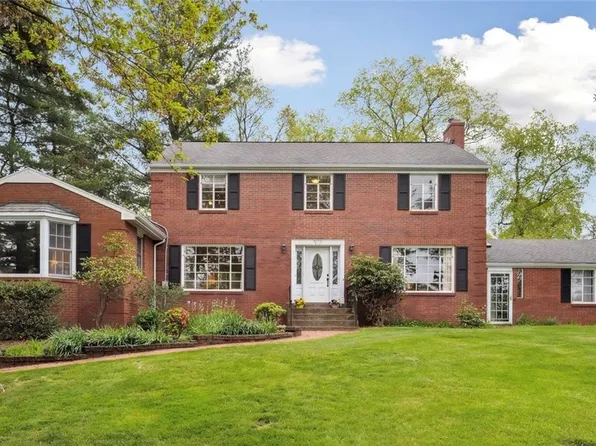 900 Field Club Rd, Pittsburgh, PA 15238