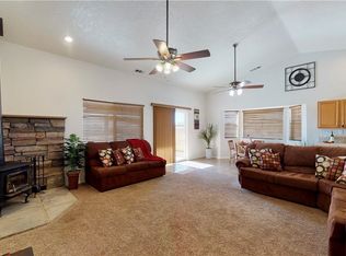 14834 Narragansett Rd, Apple Valley, CA 92307