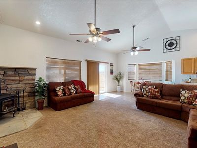 14834 Narragansett Rd, Apple Valley, CA, 92307