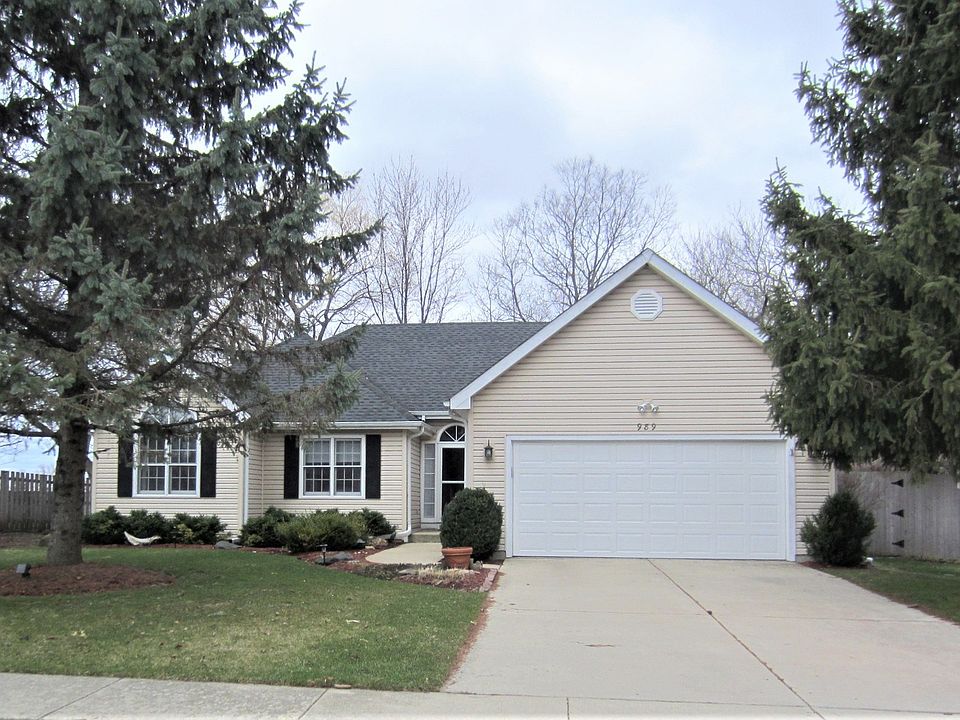 1st image of 989 Amberwood Pl