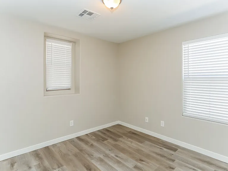 10813 Cape Shore Ave — Photo 10