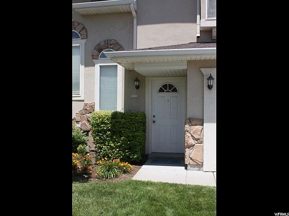 2nd image of 4722 W Mona Ln