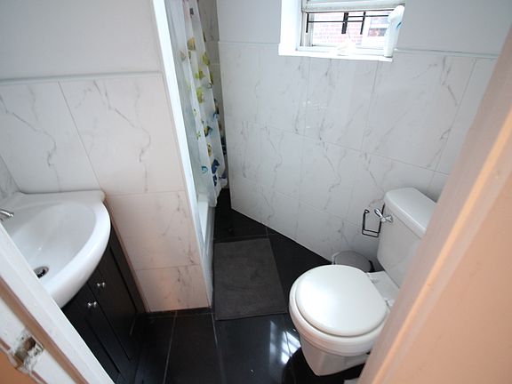 3rd image of 784 Saint Johns Pl #4RED