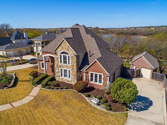 4th image of 806 Tree Haven Ct