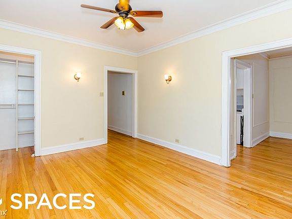 2nd image of 4876 N Ashland Ave APT 2e