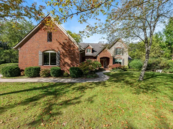 5593 Patterson Lake Rd, Pinckney, MI 48169